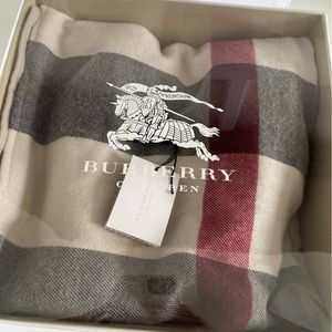 Burberry Check Cashmere Blanket